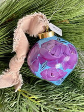 Load image into Gallery viewer, Christmas Ornament #55
