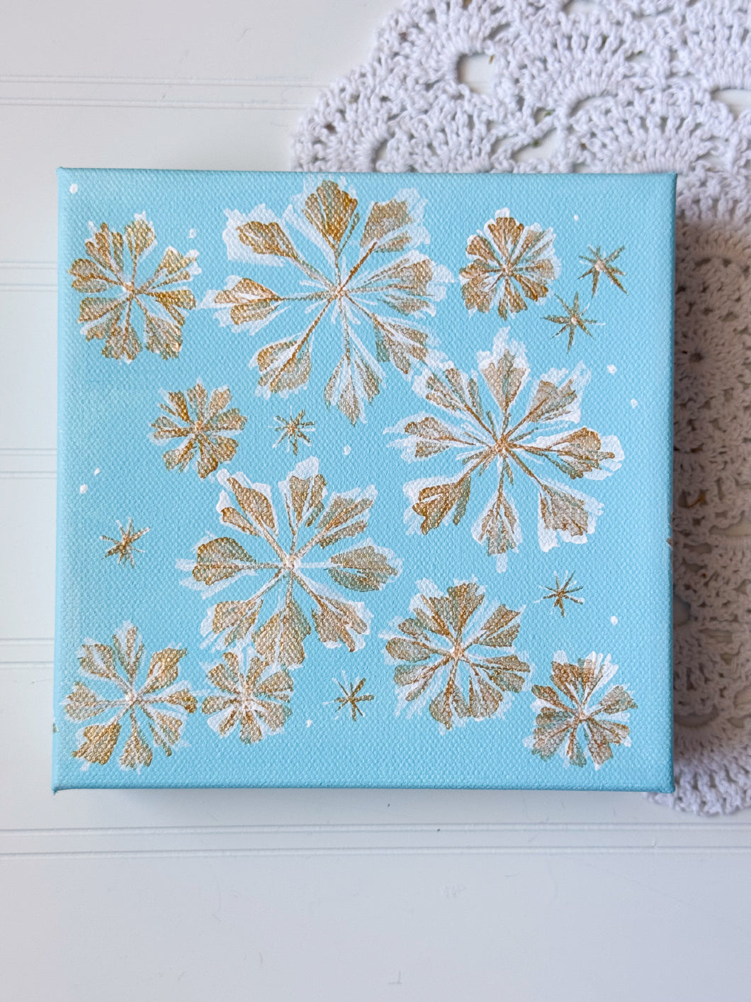 Golden Snowflakes: Blue
