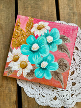 Load image into Gallery viewer, Daisy Mae
