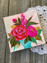 Load image into Gallery viewer, Daisy &amp; Josephine - Flowered Vase
